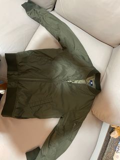 （分類：）位於 。 由 reginma 提交（商品編號 1135453496，圖片 1）。簡介： 。
