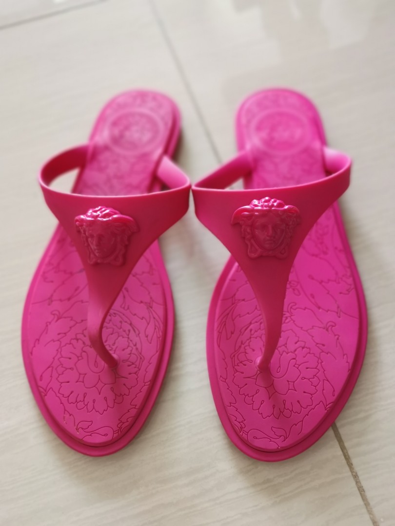 Medusa deals flip flops