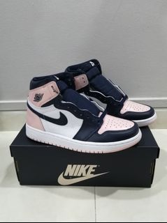 (Category: ) located in . Submitted by snkrheadz (Listing ID 1135613484, Image 1). Description: .