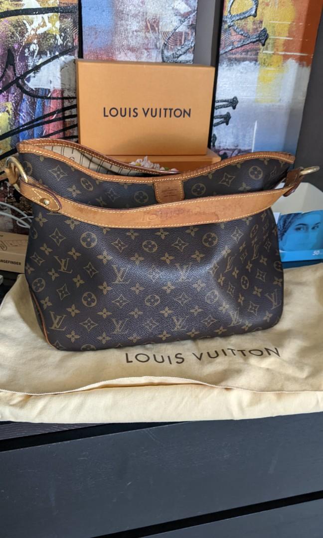 Louis Vuitton Delightful MM Monogram Canvas Shoulder Tote Bag, Luxury, Bags  & Wallets on Carousell