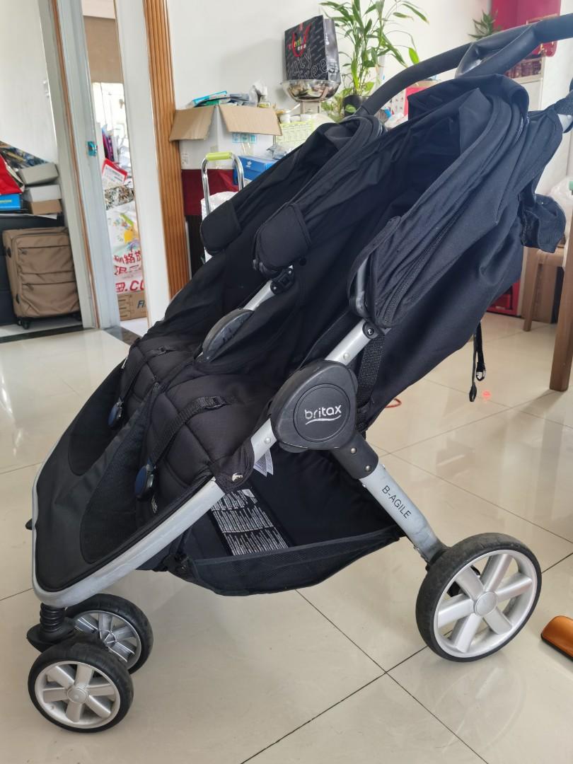 BRITAX Twins baby car 90 new Carousell