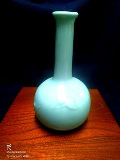Bud Vase with Crane Design