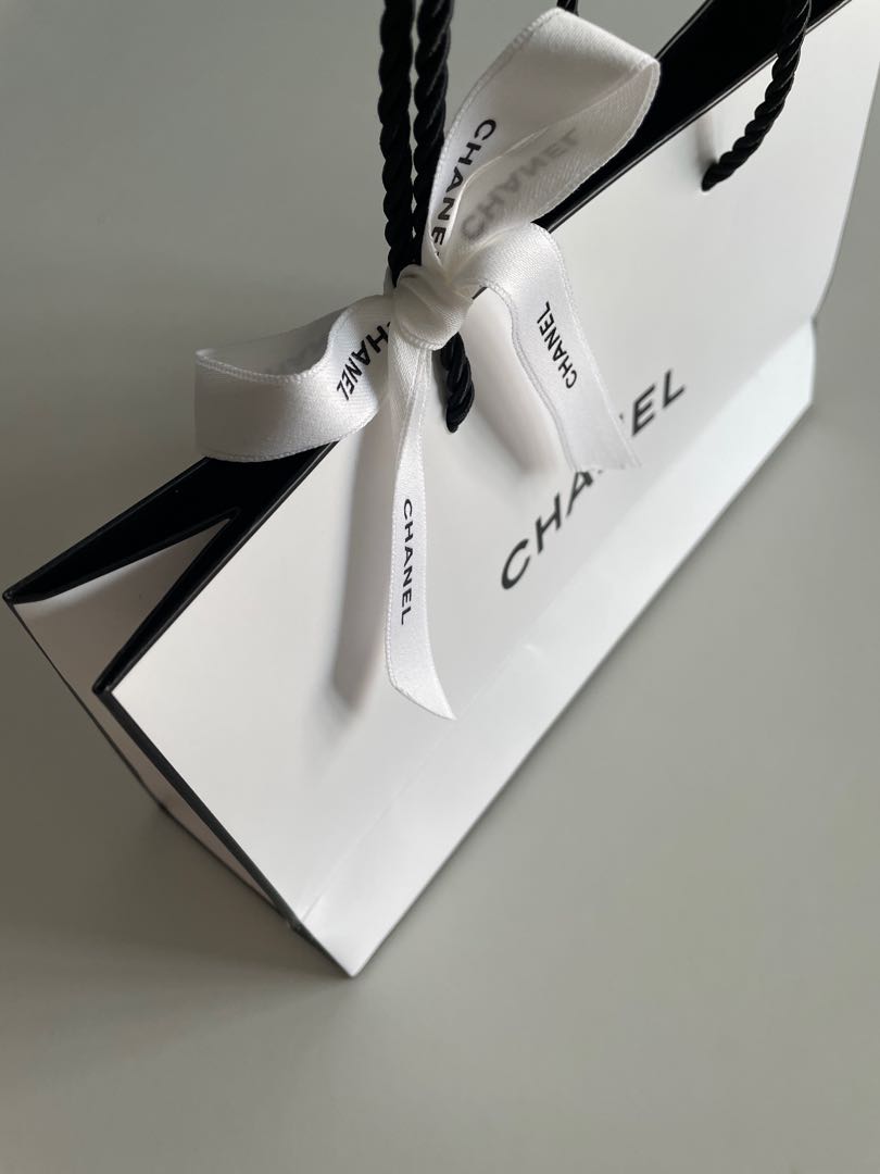 Chanel lip liner, Beauty & Personal Care, Face, Makeup on Carousell