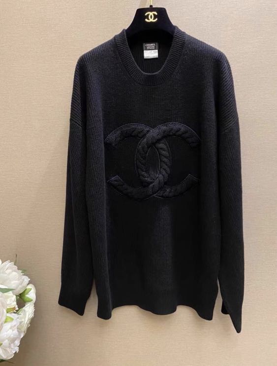 Chanel Staff Uniformp員工制服, 名牌, 服裝 - Carousell