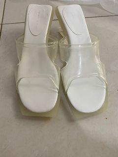 Charles& Keith