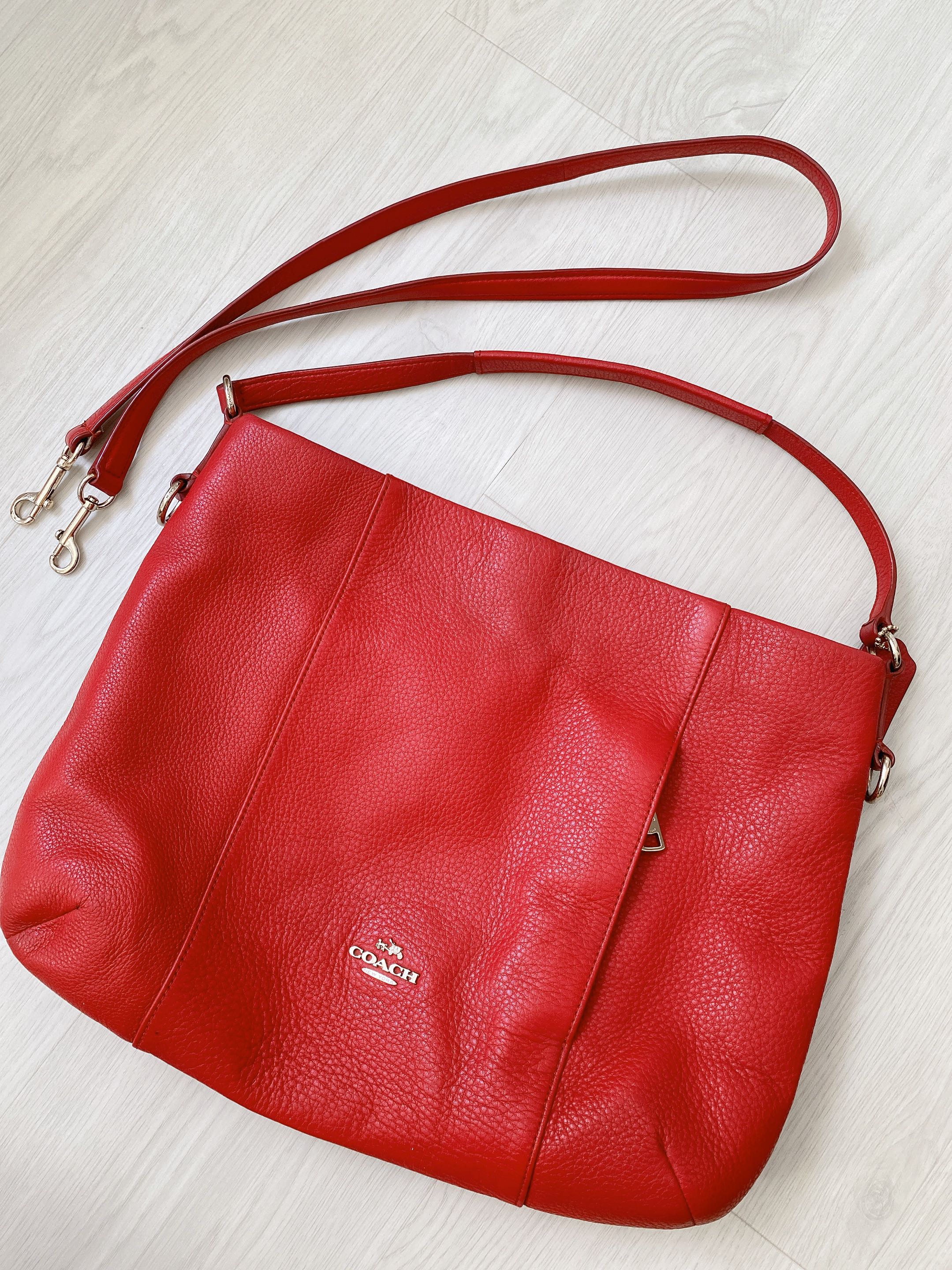 Red coach shoulder bag shop
