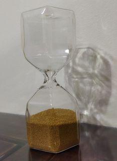 Decorative 1 minute hourglass, clear glass, 16 cm