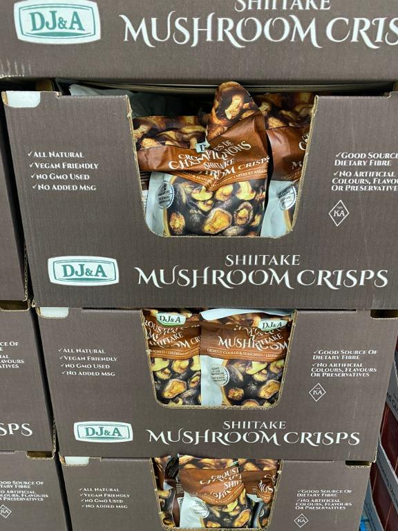DJ&A Shiitake Mushroom Crisps 300g 增量裝蘑菇乾零食, 嘢食 & 嘢飲, 包裝食物&即食食物 Carousell