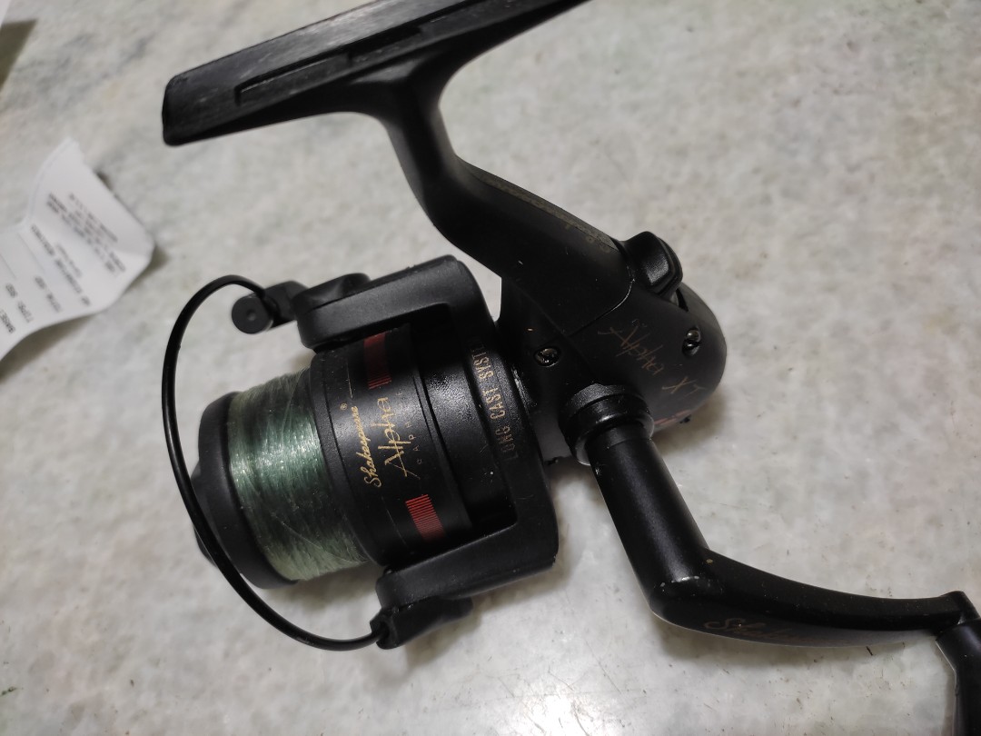 Fishing Reel - Vintage Shakespeare Alpha XT 200 Spinning Reel