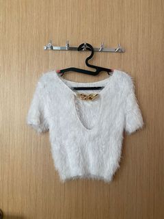 (Category: ) located in . Submitted by van.closet (Listing ID 1135648879, Image 1). Description: .