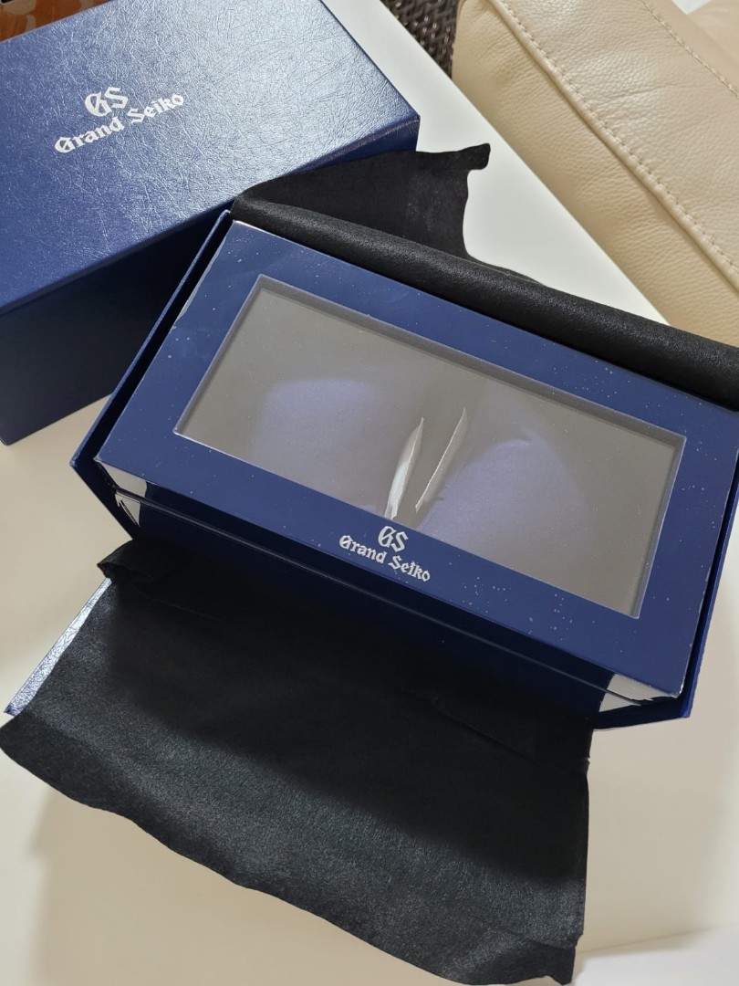 Grand online seiko box