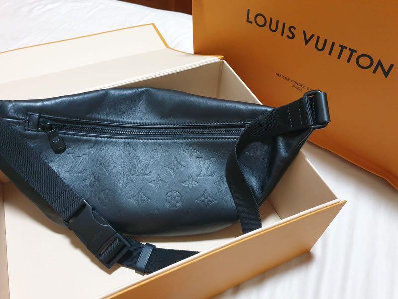 Gorgeous Authentic Louis Vuitton Monogram Black Macassar Christopher Bumbag