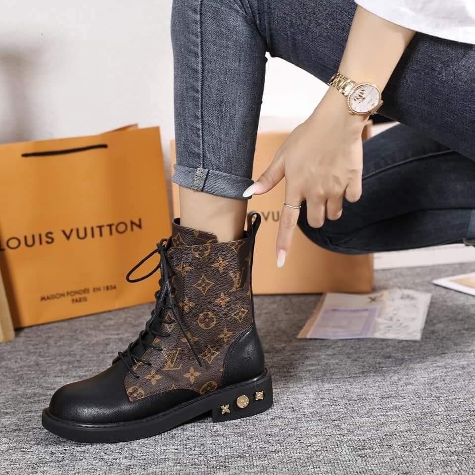 Louis Vuitton, Shoes, Louis Vuitton Metropolis Flat Ranger Monogram  Combat Boot Black Size 39