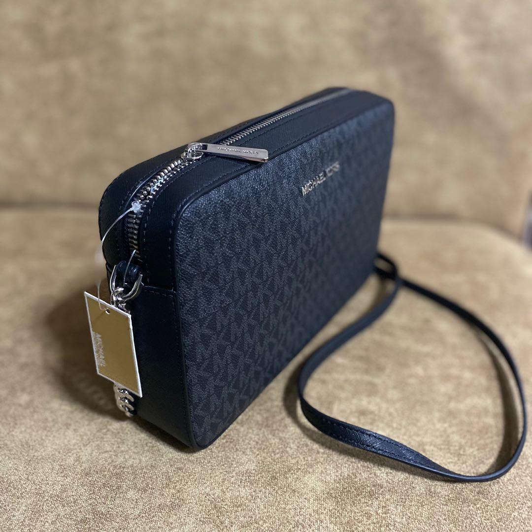 Michael Kors Jet Set Large Saffiano Leather Crossbody Navy Blue Bag,  Women's Fashion, Bags & Wallets, Cross-body Bags on Carousell