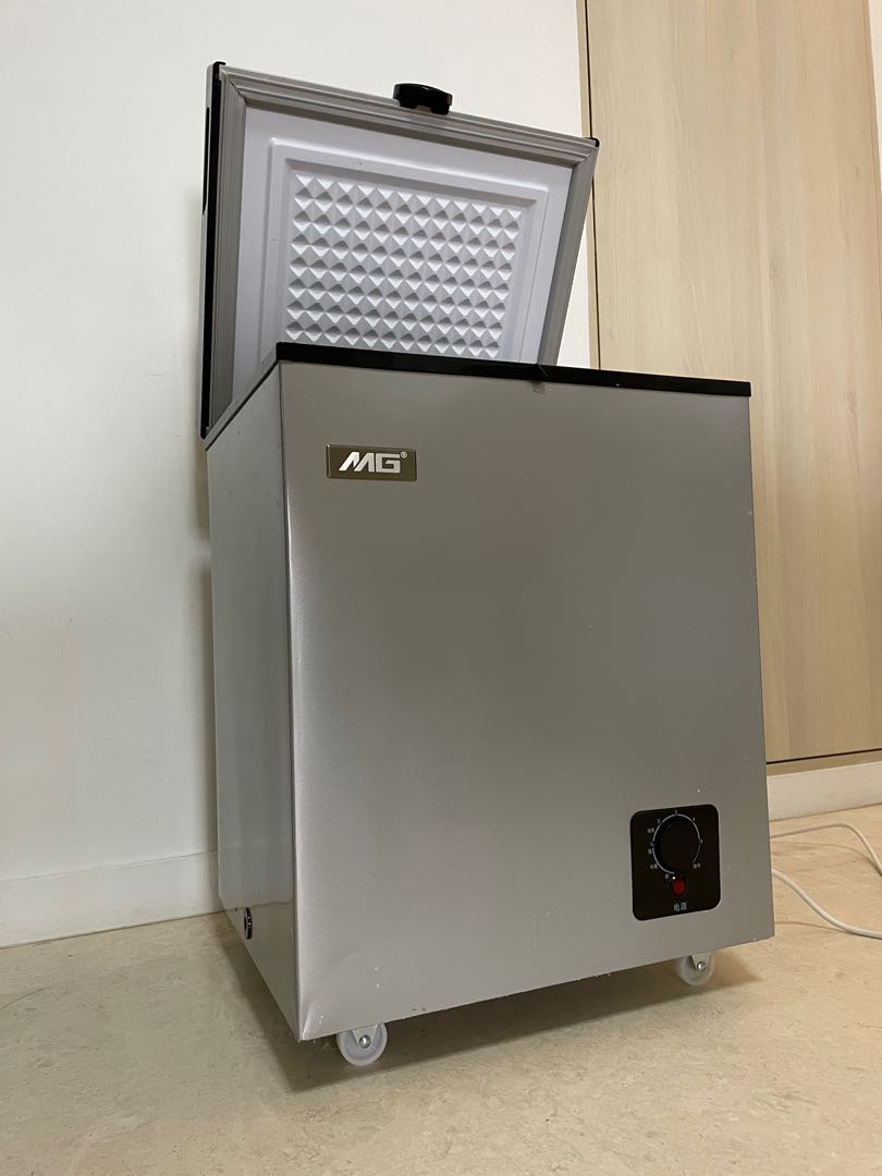 Mini Deep portable chest freezer for breast milk, TV & Home