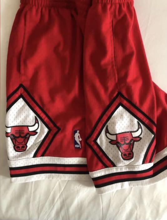 Mitchell & Ness, Shorts, Mitchell Ness Chicago Bulls Fadeaway Swingman  Shorts 995 Mens Sz M Basketball
