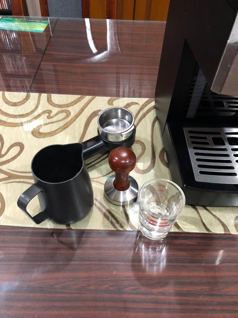 Philips Saeco Poemia espresso machine, TV & Home Appliances, Kitchen