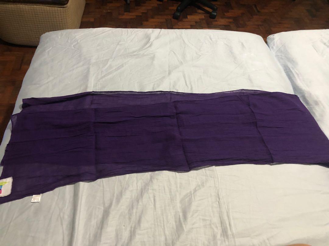 Purple scarf (Category: Scarves) located in Mandaluyong City. Submitted by sedpsk (Listing ID 1135739865, Image 1). Description: .