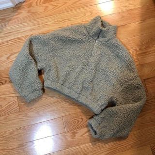 (Category: ) located in . Submitted by _joannz (Listing ID 1135639882, Image 1). Description: .