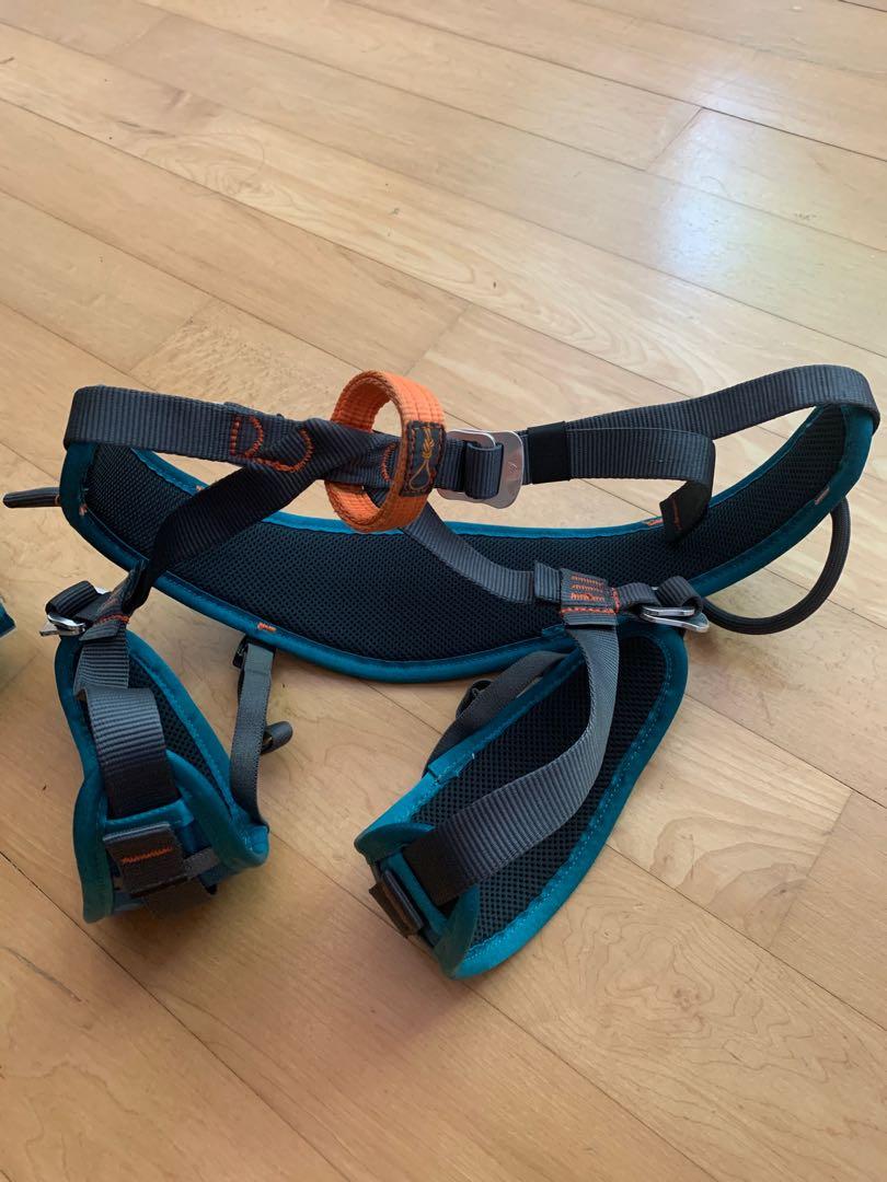 Simond Climbing Harness, Sports Equipment, Other Sports Equipment and