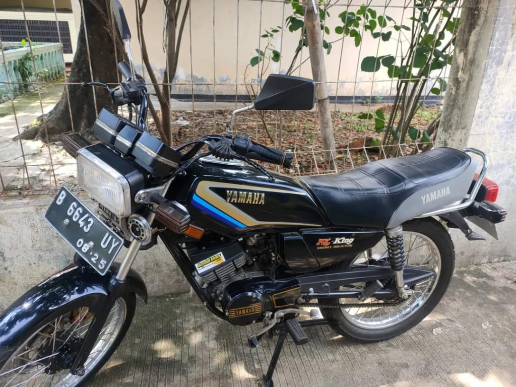 Yamaha RX King Cobra Hitam Tahun 92, Mobil & Motor, Mobil untuk Dijual