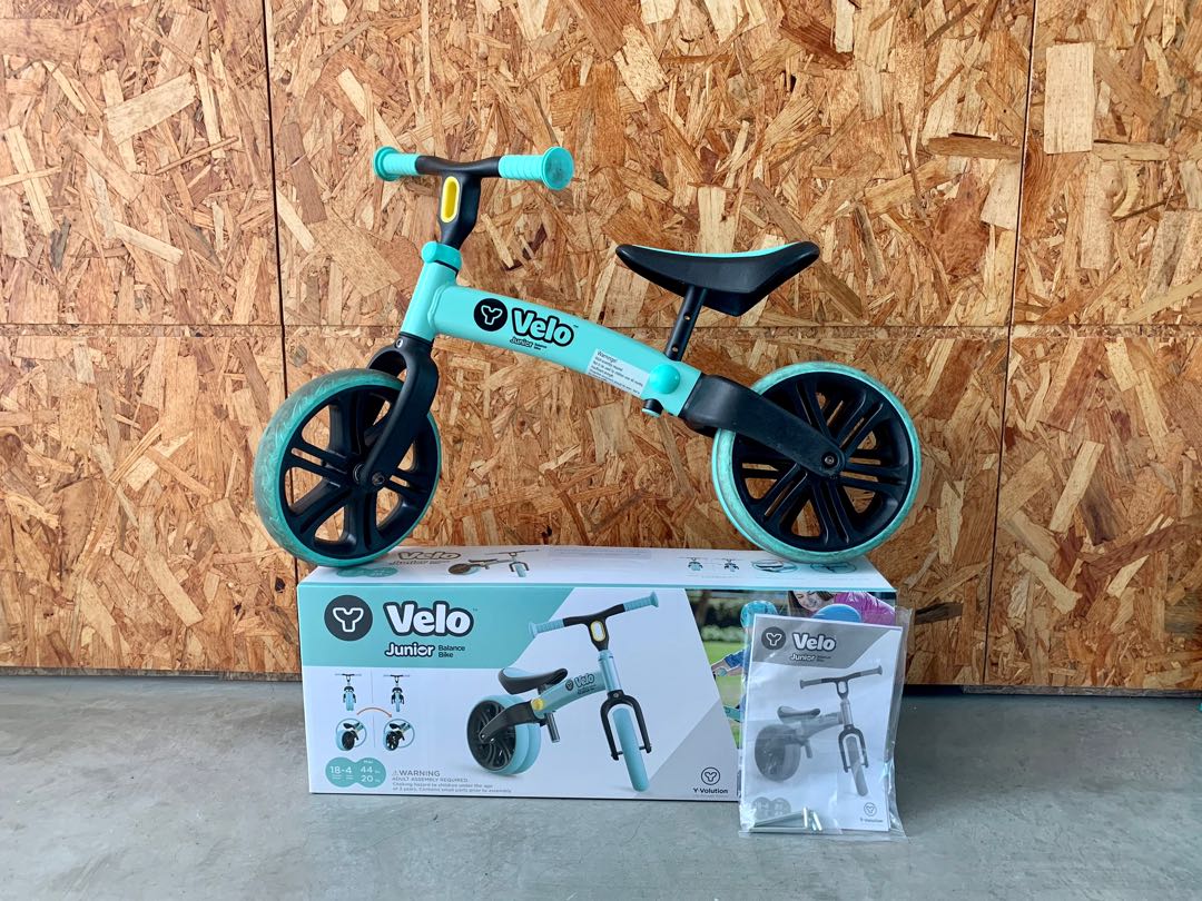 YVOLUTION Velo Junior Balance Bike (Turquoise), Sports Equipment