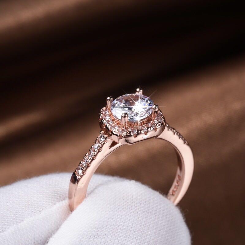 18K Rose Gold Ring Adjustable Simple Style Fashion Rings Women Zirconia  Diamonds/ Cincin Perempuan, Women's Fashion, Jewelry & Organisers,  Necklaces on Carousell