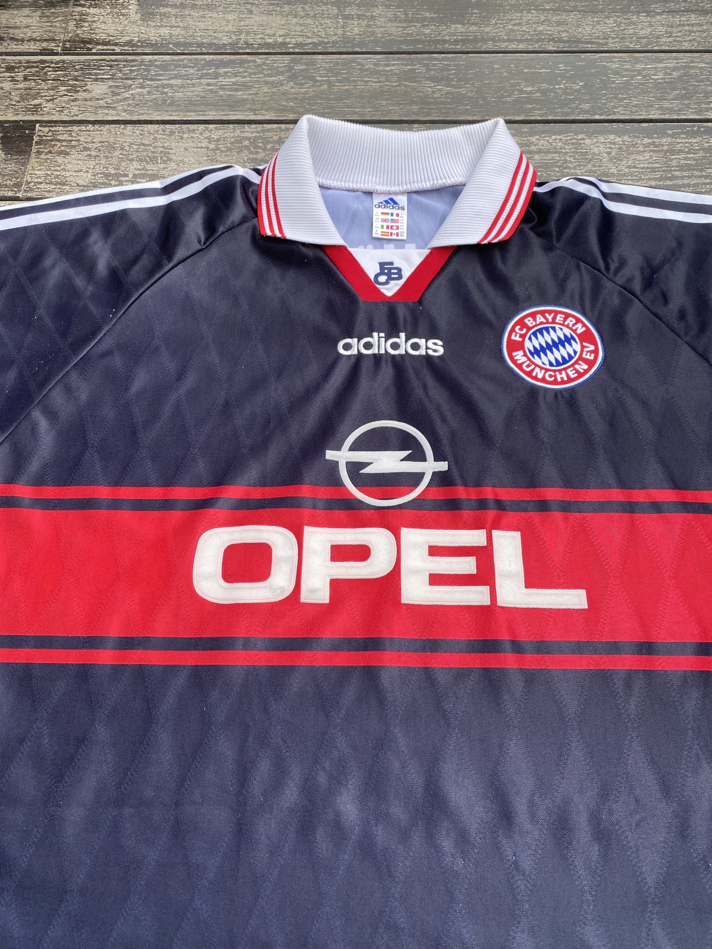 Retro bayern munich jersey sales