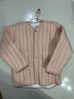 （分類：）位於 。 由 kar.kar. 提交（商品編號 1135937338，圖片 1）。簡介： 。