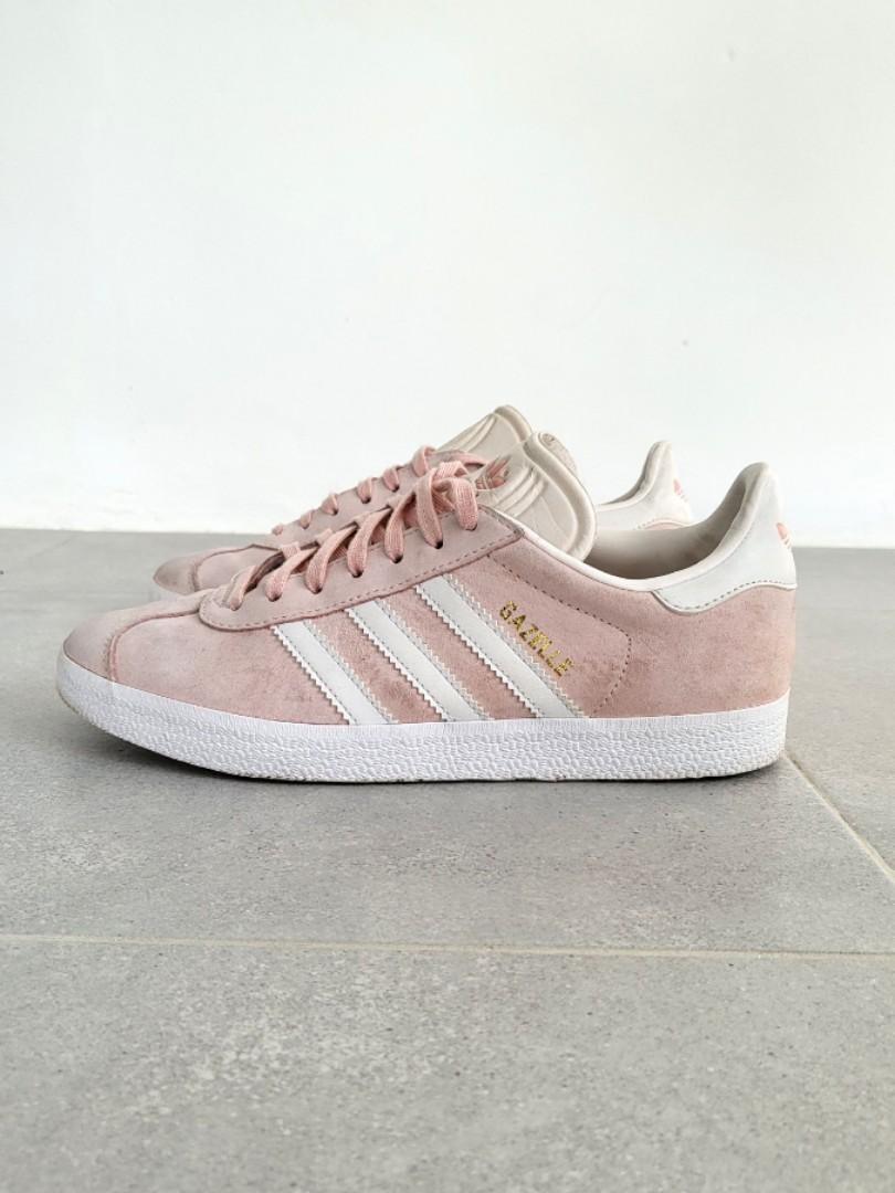 Adidas gazelle pink suede sales