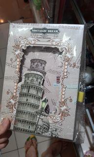 Aesthetic lock book