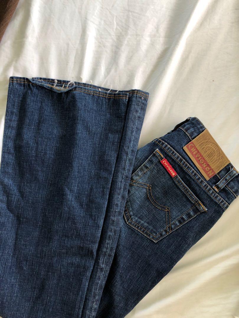 Chevignon flared lowrise jeans (Category: Jeans) located in Cainta. Submitted by rsshopacc (Listing ID 1135895056, Image 3). Description: 🦋 Fits 23-24 🦋 unused, just in my cabinet 🦋 flared!! Cute Rfs: decluttering .
