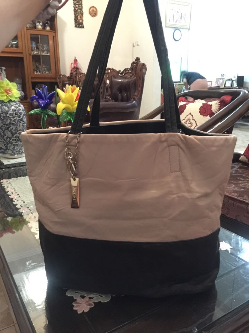 dkny totes