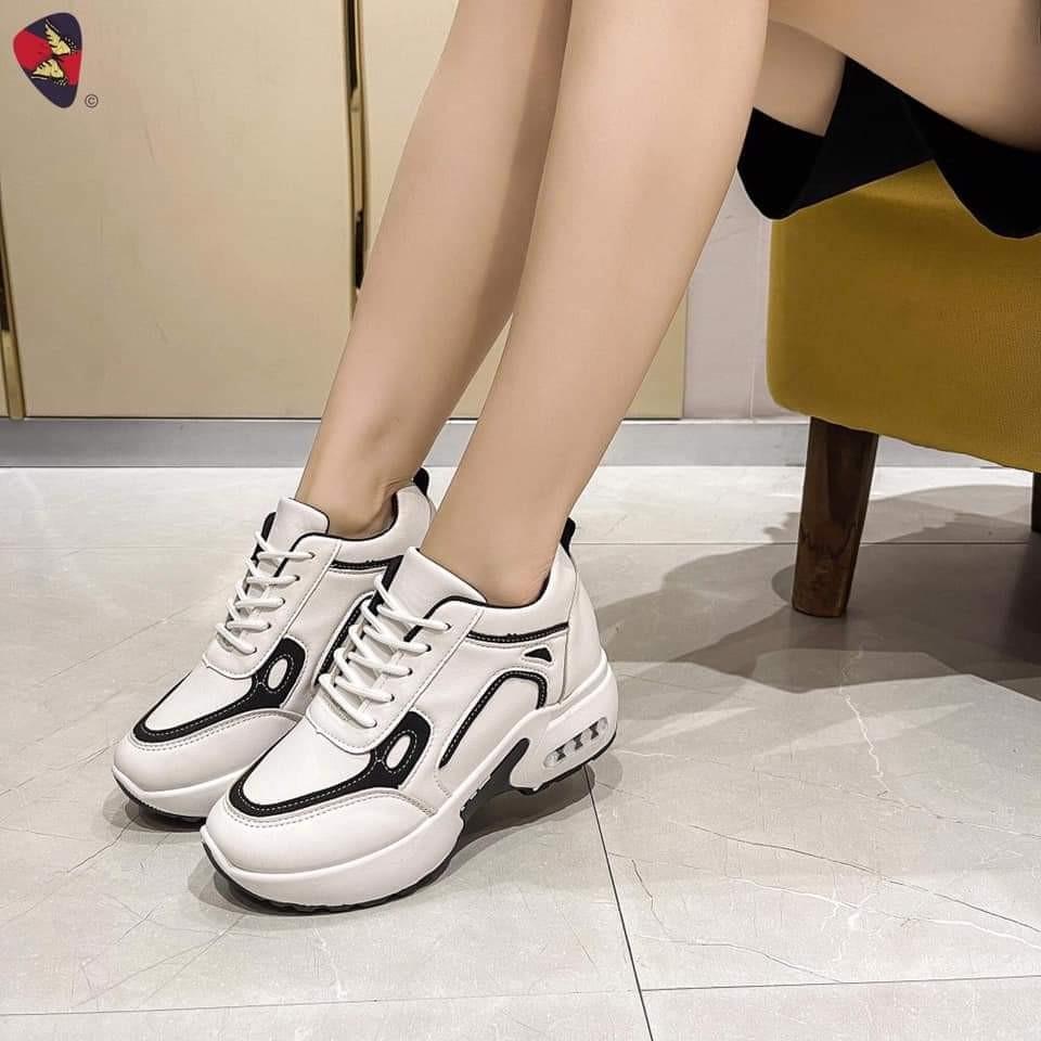 FASHION RUBBER SHOES Women s Fashion Footwear Sneakers on Carousell