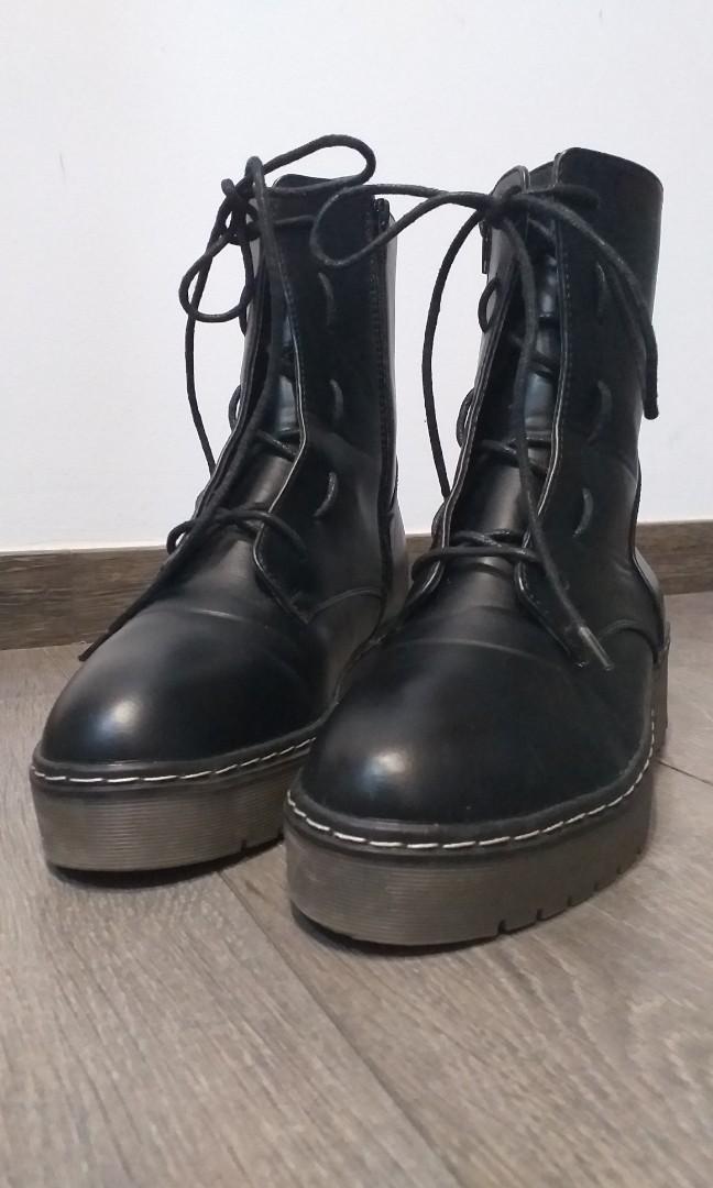 FRANKIE PLATFORM BOOTS