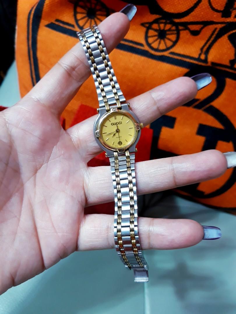 Small gucci watch sale