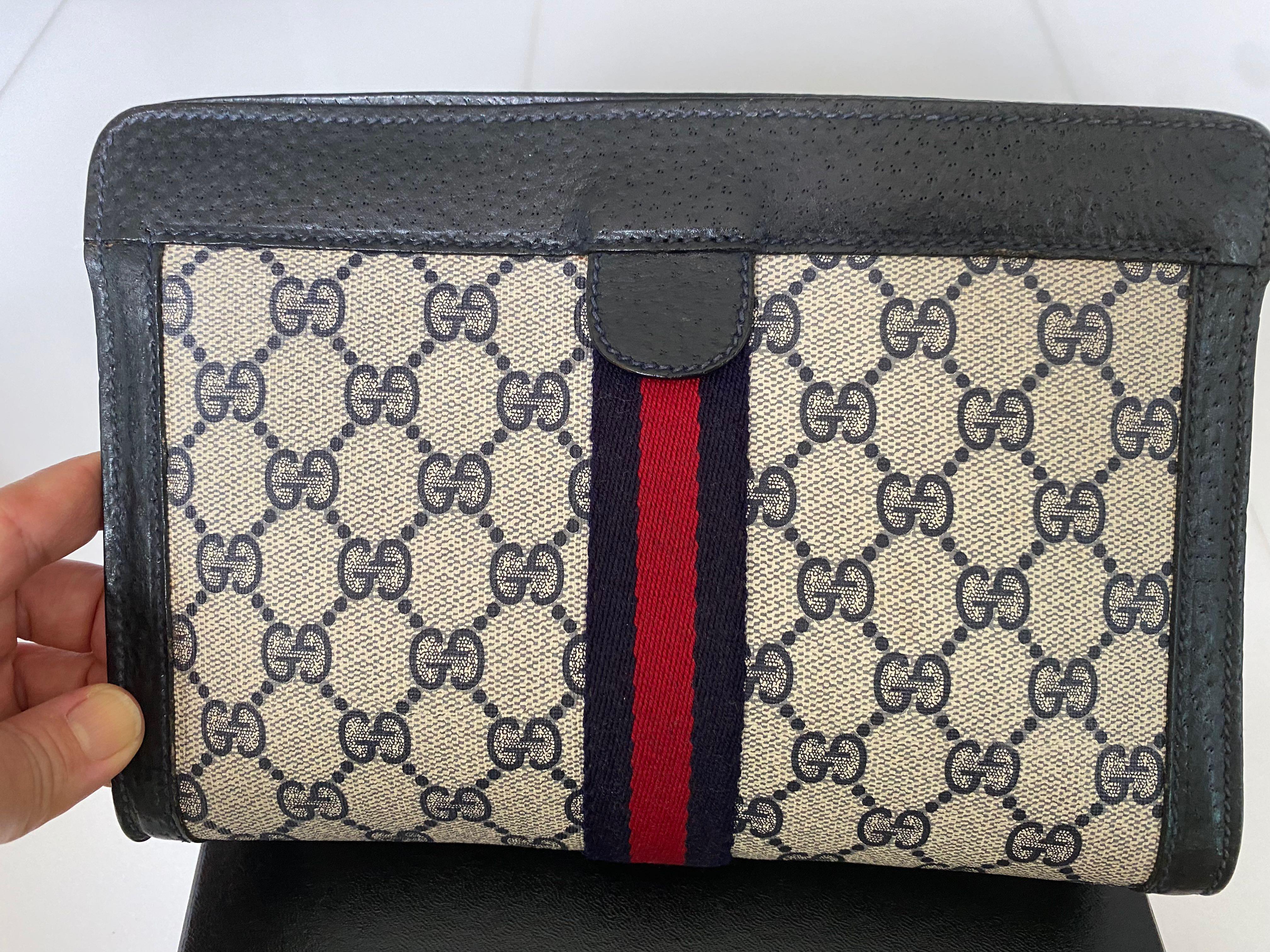 Vintage gucci 2024 clutch blue