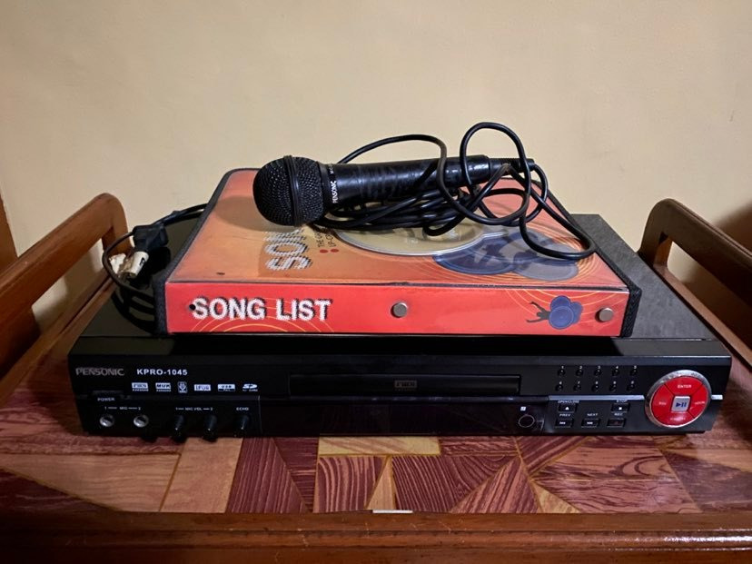 KARAOKE & CD/DVD PLAYER, TV & Home Appliances, TV & Entertainment, Blu