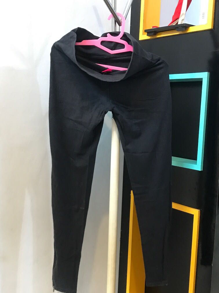 Legging light black Lasenza ori Fesyen Wanita Pakaian Wanita Bawahan di Carousell
