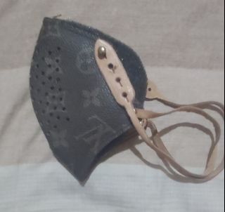 (Category: ) located in . Submitted by deeskeeshop (Listing ID 1135873335, Image 1). Description: .