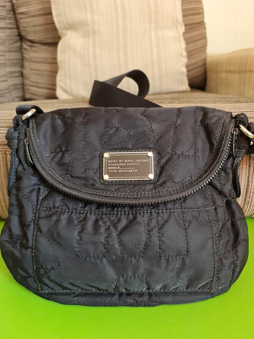 Ready Stock Marc Jacobs MJ pillow bag black, Women's Fashion, Bags &  Wallets, Purses & Pouches on Carousell