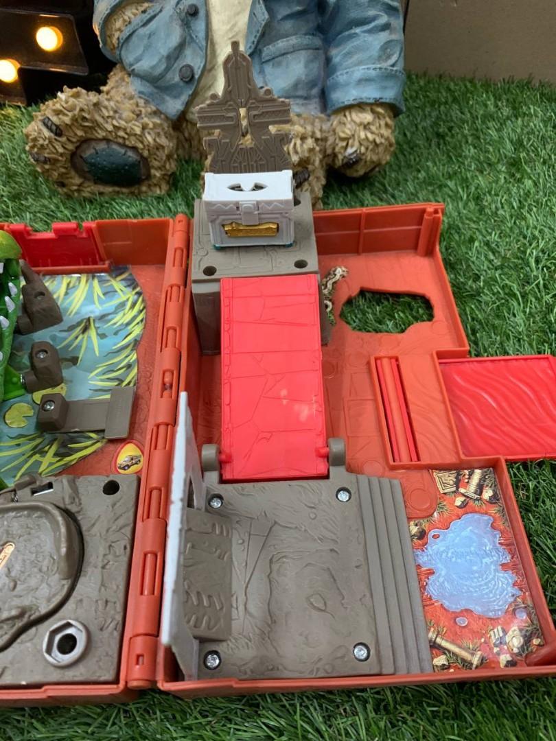 Matchbox Croc Escape Playset, Toys & Games, Other Toys on Carousell