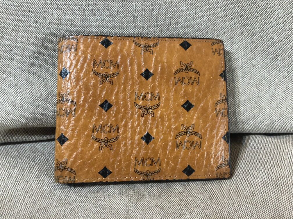 Small Bifold Wallet in Visetos Original Cognac