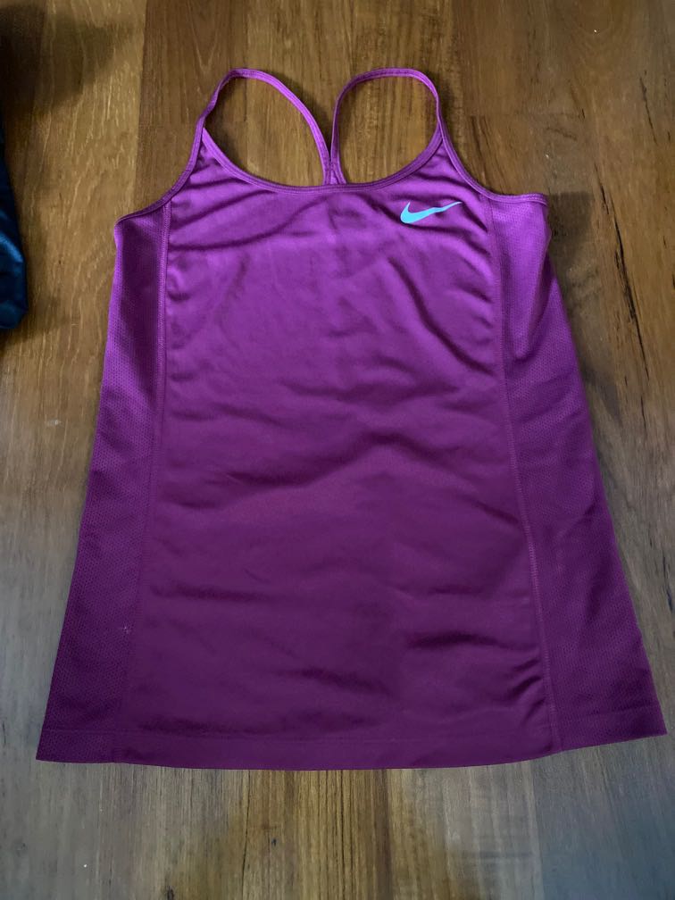 mens nike sports top