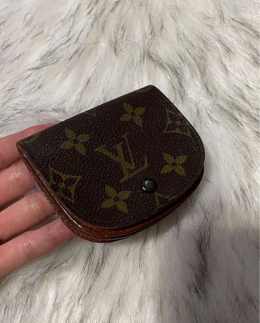 💎RARE DISCONTINUED PIECE💎 💖 💯 Authentic Vintage Louis Vuitton LV  Monogram Half Moon Crescent Ron 🌙 Coin Pouch Coin Case 💖, Women's  Fashion, Bags & Wallets, Wallets & Card Holders on Carou