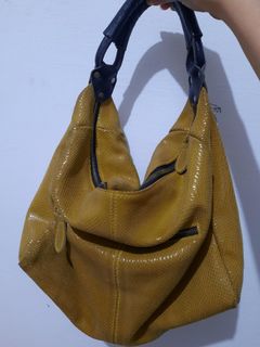 (Kategori: ) berada di . Dikirim oleh relovedstore.id (ID iklan 1135981612, Gambar 1). Deskripsi: .