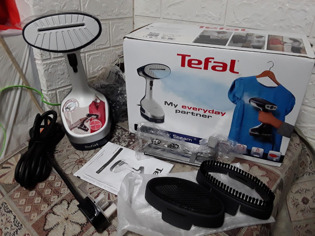Tefal handheld garment steamer DT8100, 家庭電器, 熨斗及掛熨機 Carousell