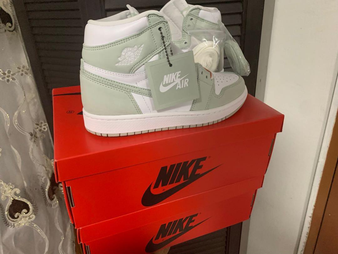 US6W, 7.5W Air Jordan 1 high seafoam 