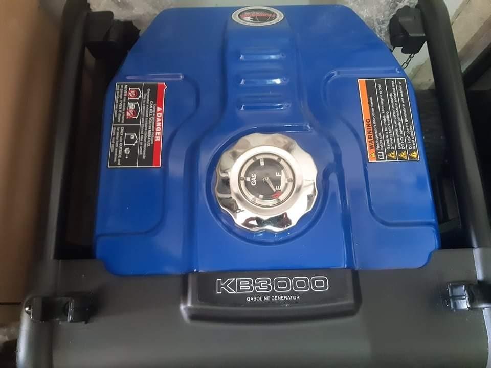 ZS power 3000watts generator, Commercial & Industrial, Construction