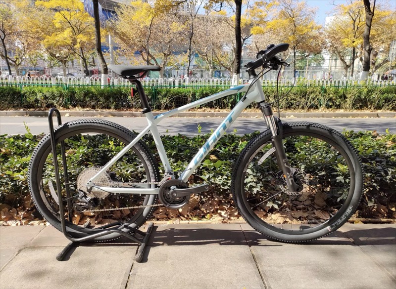 Giant atx outlet 860 mountain bike